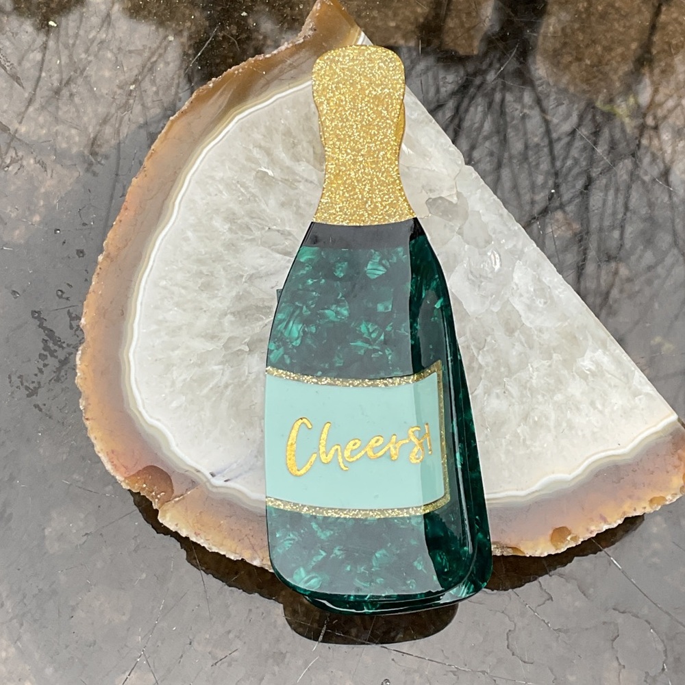 Cheers Green and Gold Champagne Bottle Shaped Hair Claw